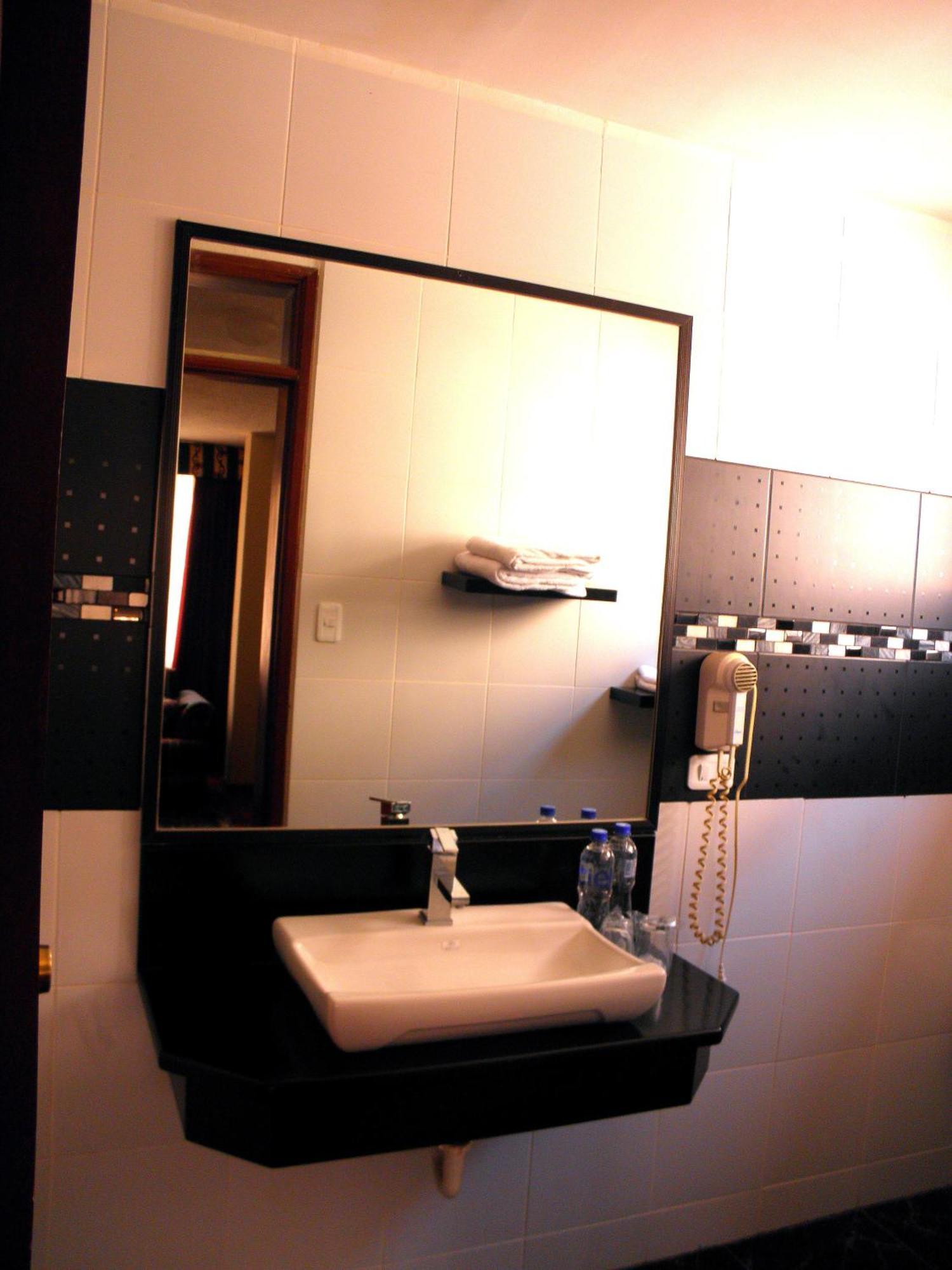 La Carolina Inn กีโต ภายนอก รูปภาพ